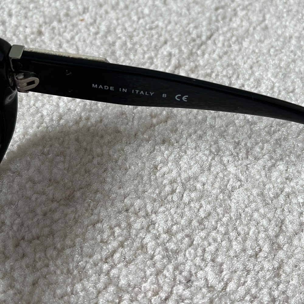 Chanel Sunglasses - Picture 4 of 6